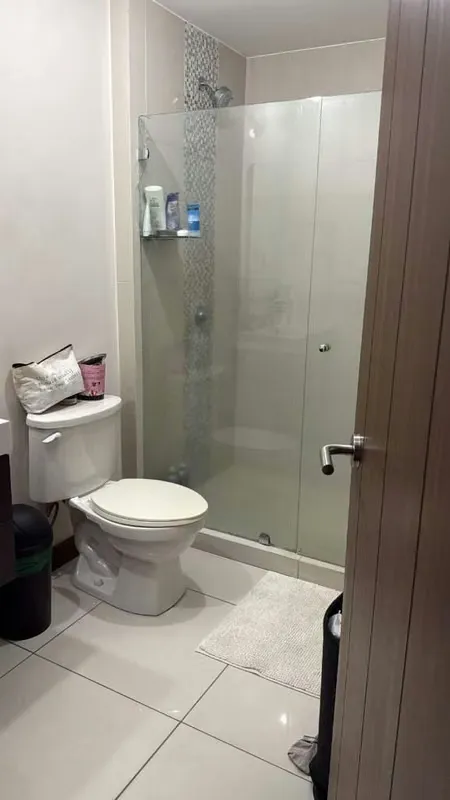 SE VENDE precioso apartamento en Torre Azenza! Vista espectacular en piso 17! — photo 3