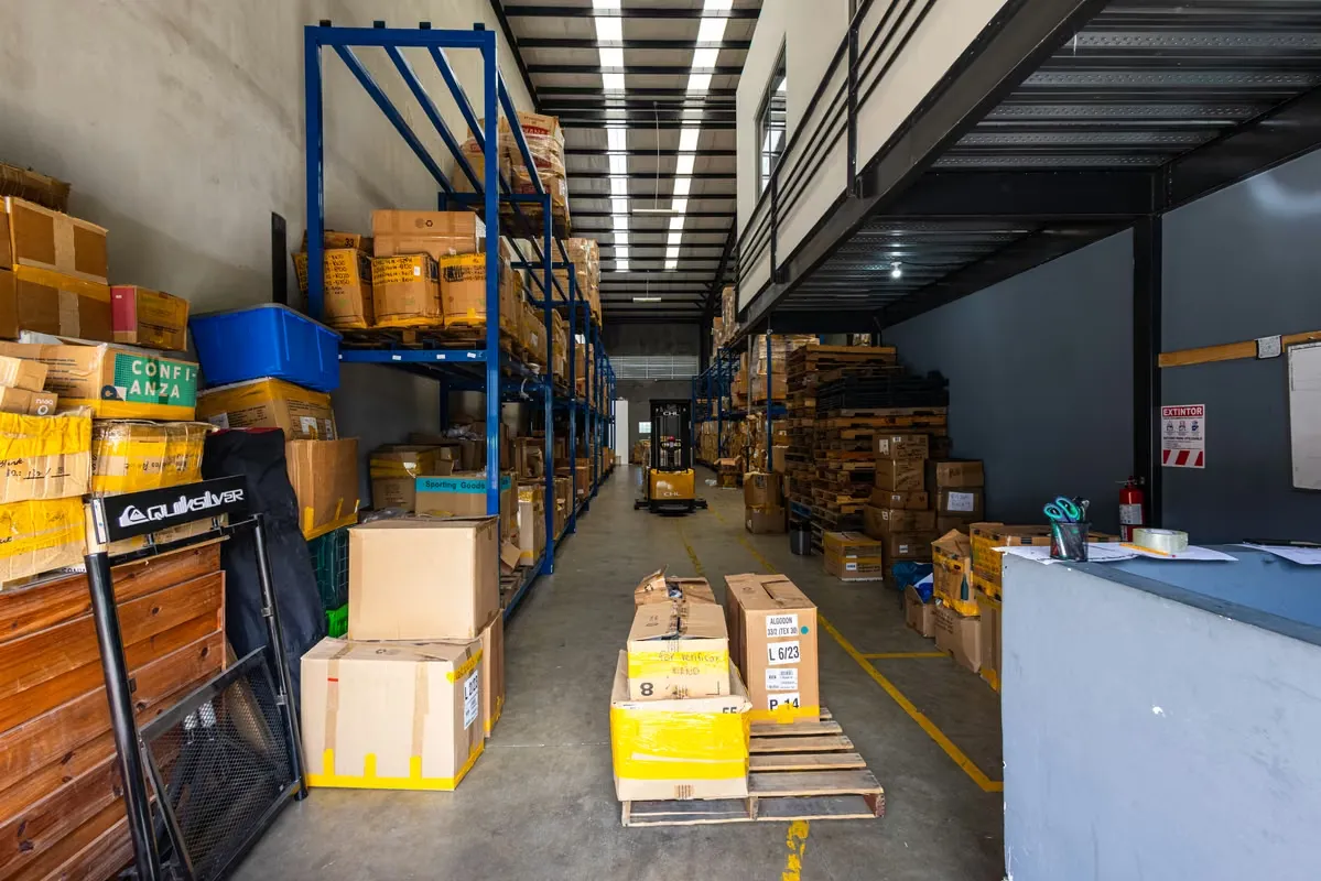 Ofivestites located in Santa Rosa, from Santo Domingo de Heredia. It is located in Zona Industrial la Valencia, a privileged location for industrial / commercial purposes. Furnace ... — photo 4