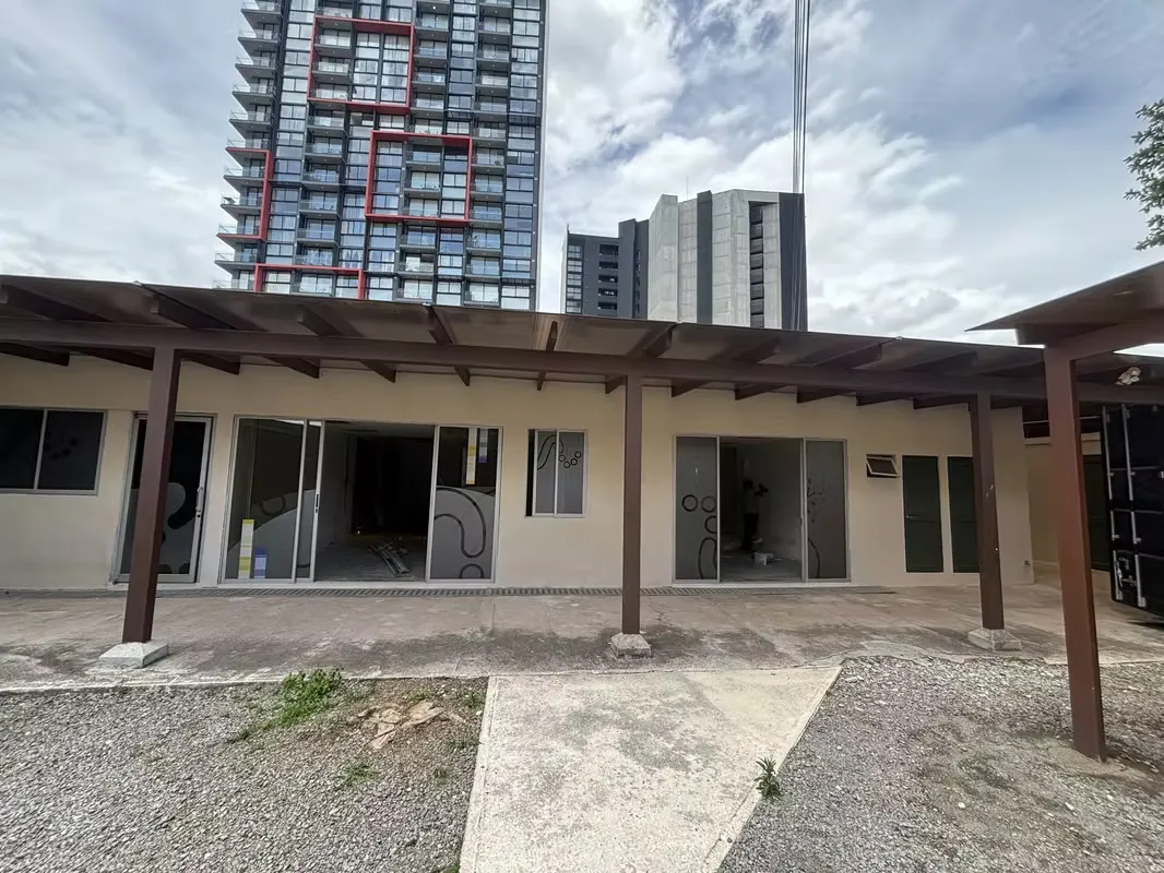 Commercial spaces are available in the best location in the Escalante district.