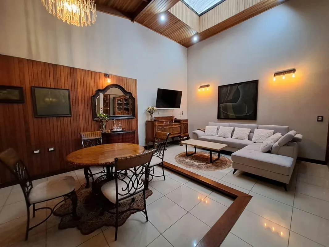 This isn't just a house; it’s a strategic investment wrapped in classic San José charm. — photo 4