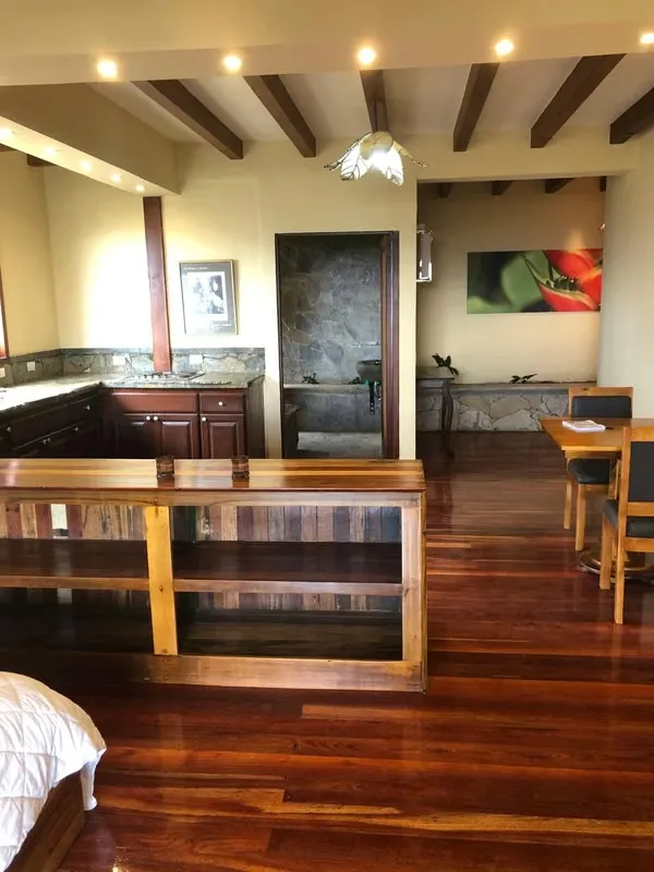A strategic acquisition opportunity located in the prestigious heights of San Antonio de Escazú, San José. This 6940 m² estate consists of 14 rental ... — photo 3