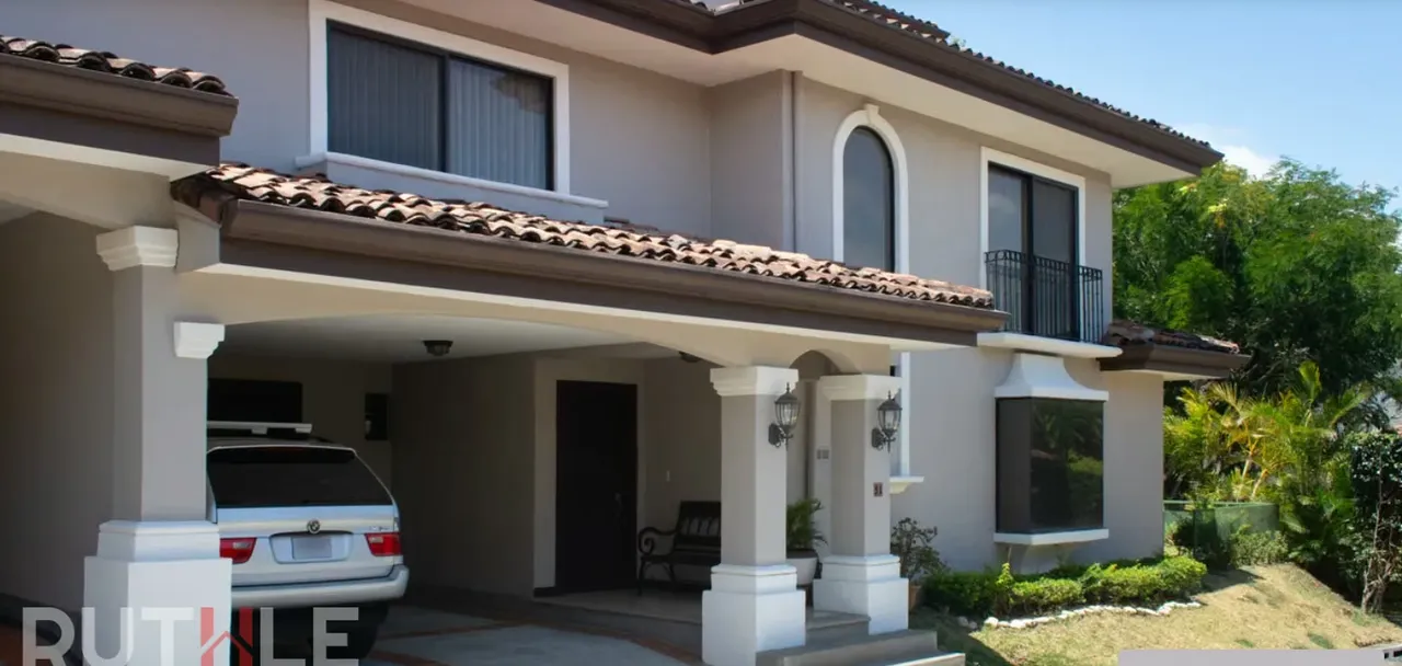 Bosque de las Lomas – a secure and exclusive condominium, conveniently located near Santa Ana and Escazú.