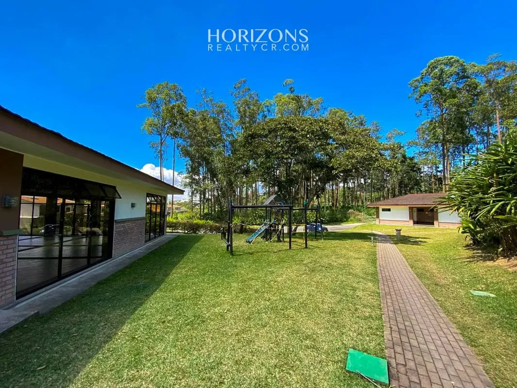 House for Sale Condo La Floresta in Concepción de Tres Rios 4 Bedrooms noj12557 sb — photo 2