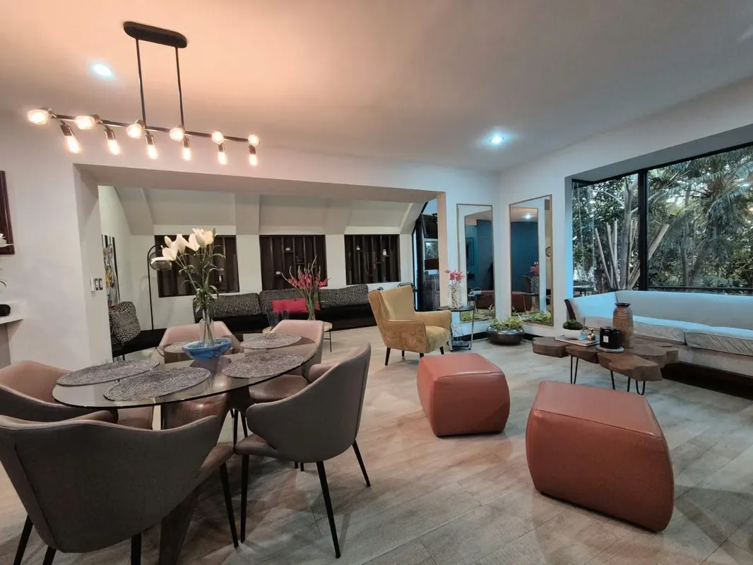 VENTA¡¡  SANTA ANA CASA ESQUINERA EN CONDOMINIO  3HAB/ SALA DE TV / TERRAZA