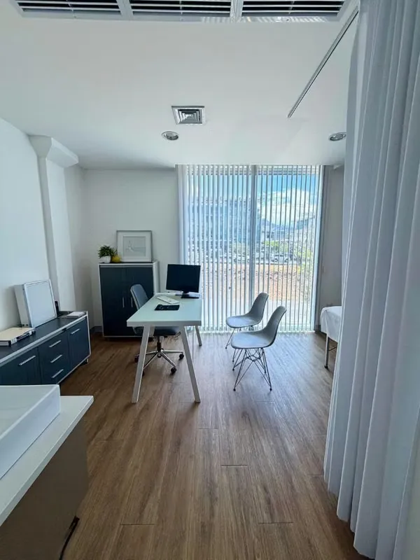 Consultorio en Escazú/piso 2-vista-Duo Medical