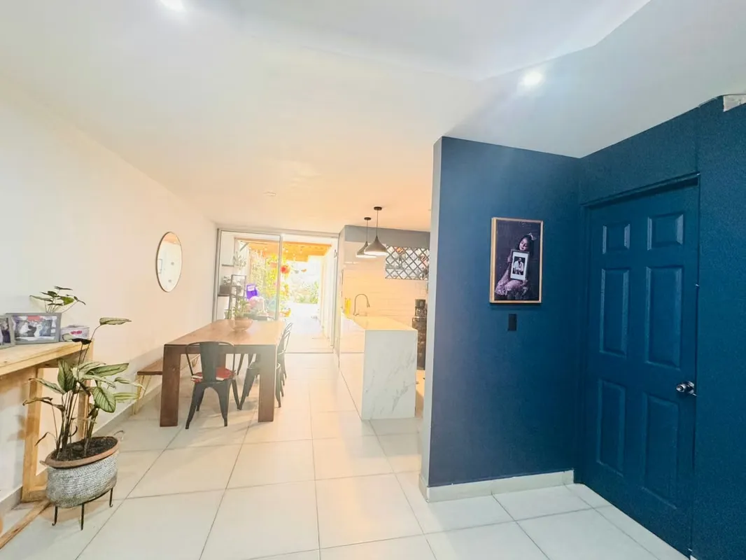id 42142 Granadilla de Curridabat Casa con hermoso patio, en residencial privado y acceso controlado