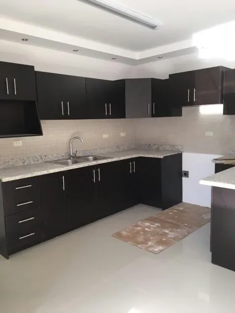 Contemporary Duplex for SALE located in a great location in Rhormoser