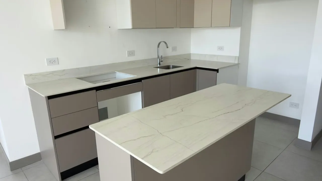 Apartment for sale on the 16th floor in Núcleo Sabana, Tower B Price: $194,816 Features: - 45 m² of living space - Located on the 16th floor - 1 bedroom with built-in closet - 1 full ... — photo 4