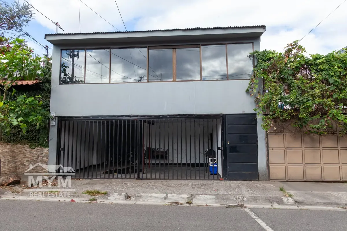 House for sale in Alajuelita