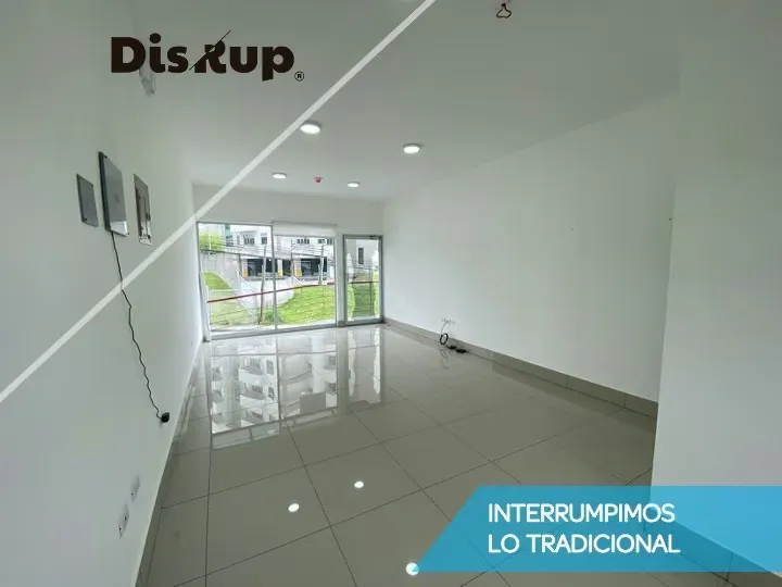 Commercial premises for rent, 25 m2 and 30 m2, in a shopping plaza. Granadilla, Curridabat