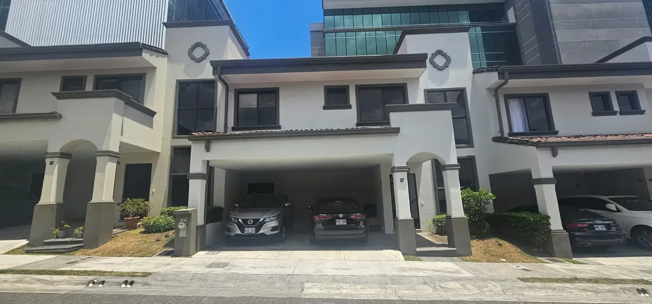 For sale condo in Heredia, Lagunilla