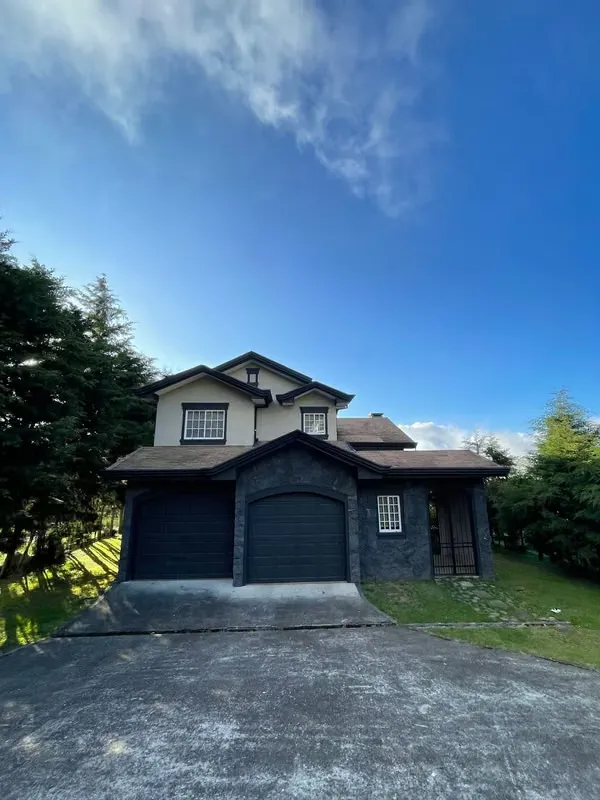 SE VENDE casa en San Rafael de Coronado - Mucha Naturaleza