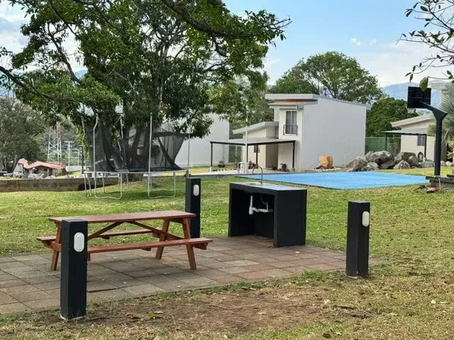 Construya su proyecto de vida familiar en 510 m2 de hermoso lote plano en condominio que brinda seguridad, naturaleza que usted necesita: Piscina - Gimnasio equipado - Zonas verdes para ... — photo 4