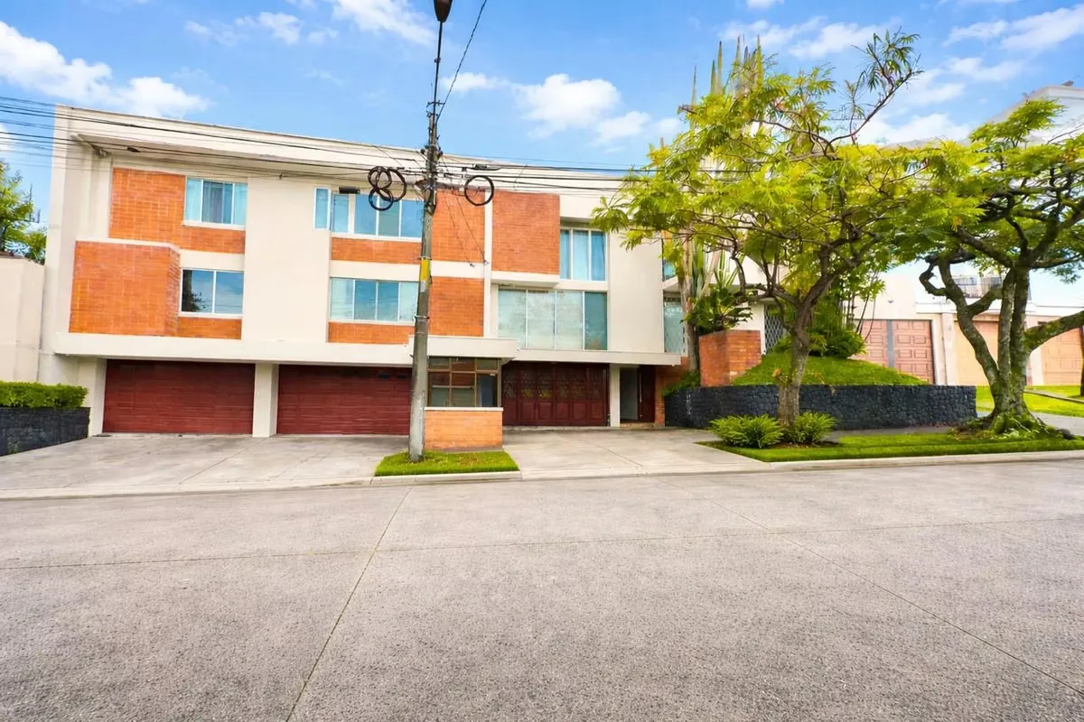 FOR SALE – Repositioning & Development Opportunity in Rohrmoser