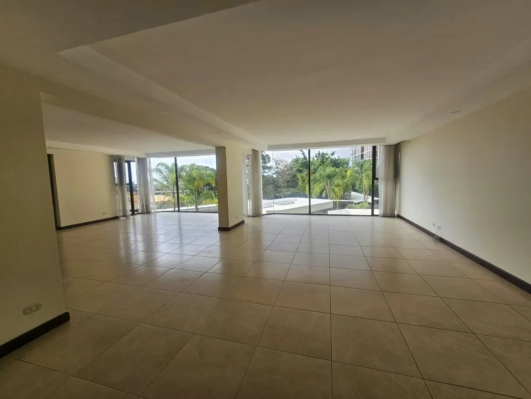 Elegante Apartamento en Escazú - 330m2 (Código: VAPES-705)