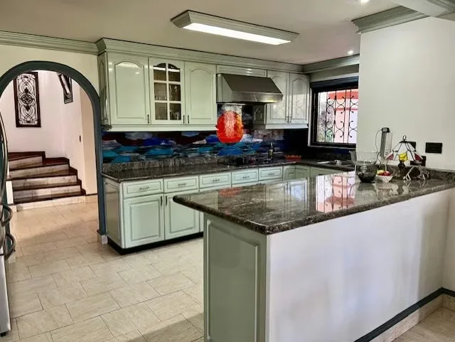 This Charming Home has 3 Bedrooms, 2.5 Bathrooms, plus a Maid's Room with Bathroom. — photo 4