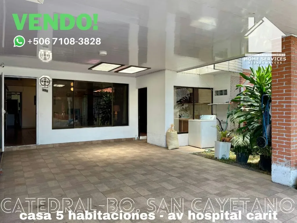 VENDO! Propiedad Uso Mixto  – Diagonal MOPT  San José Centro.
