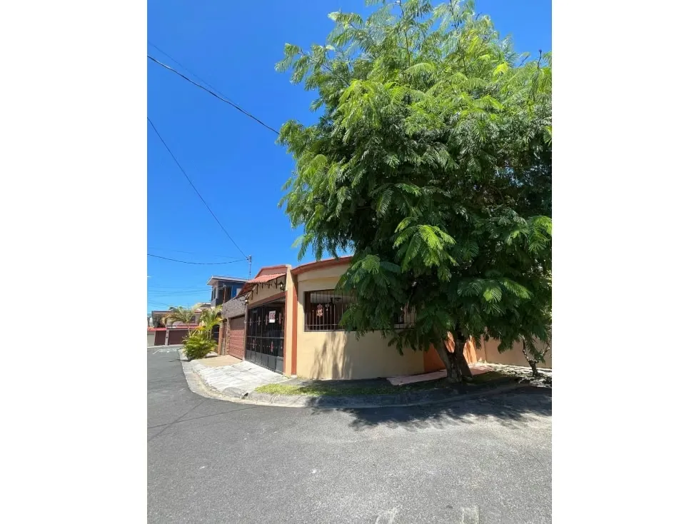 ¡Hermosa Casa en venta en San Francisco de Heredia!
