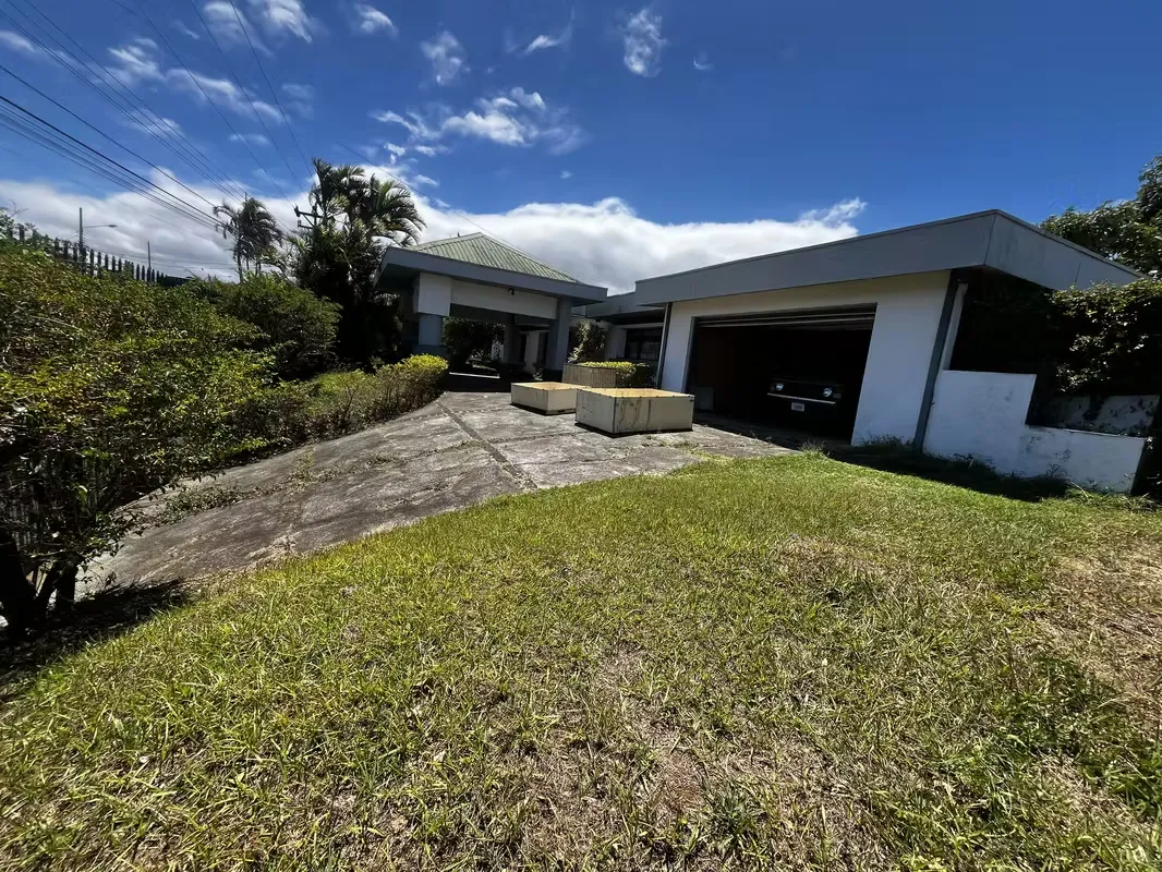 Venta de propiedad comercial mercedes Norte Heredia, excelente ubicación comercial para cadenas