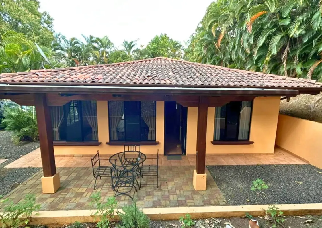 Casa Acogedora con Jardín