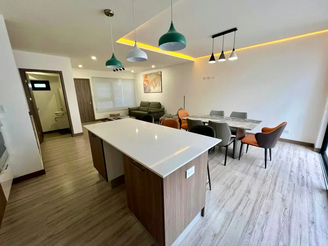 Brand New 3 BDR Home + TV Room, 24h Security, Pool + Gym, San Antonio — photo 3