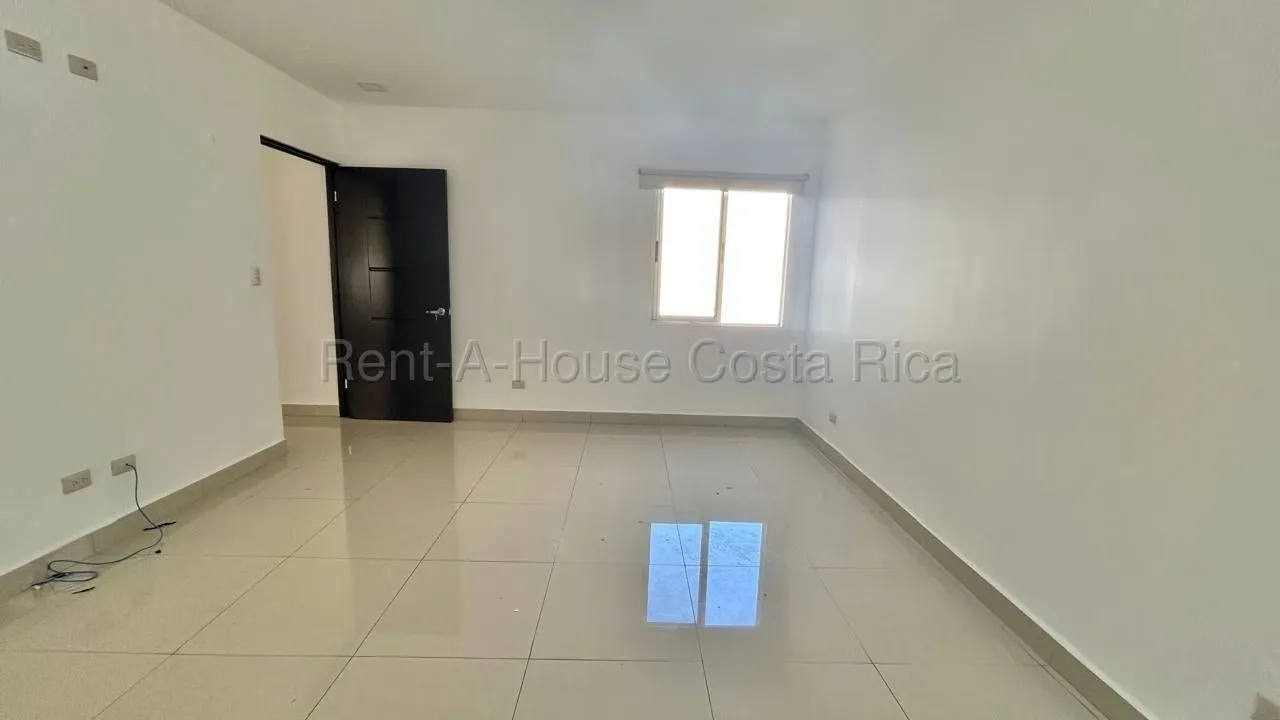 Apartment for Rent in Bello Campo, 2 Spacious Bedrooms, Amenities — photo 5