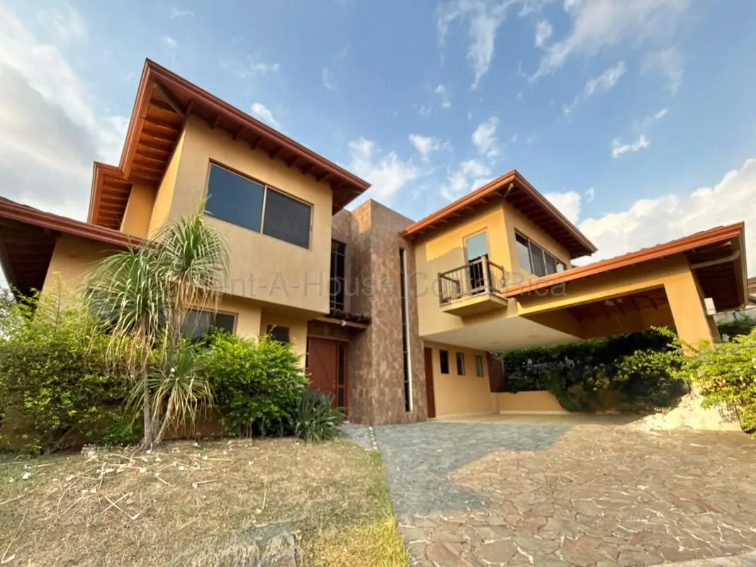 Venta de casa en condominio Francosta Ulloa Heredia