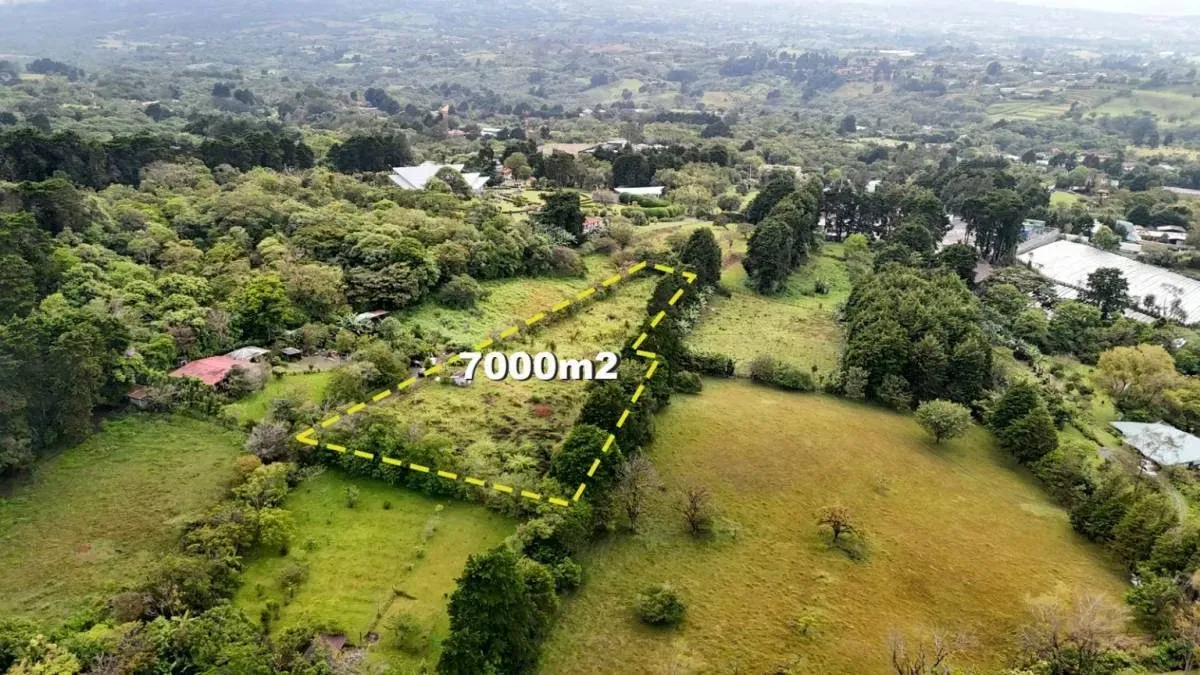 Lote con Potencial Turístico y de Desarrollo San Isidro de Heredia