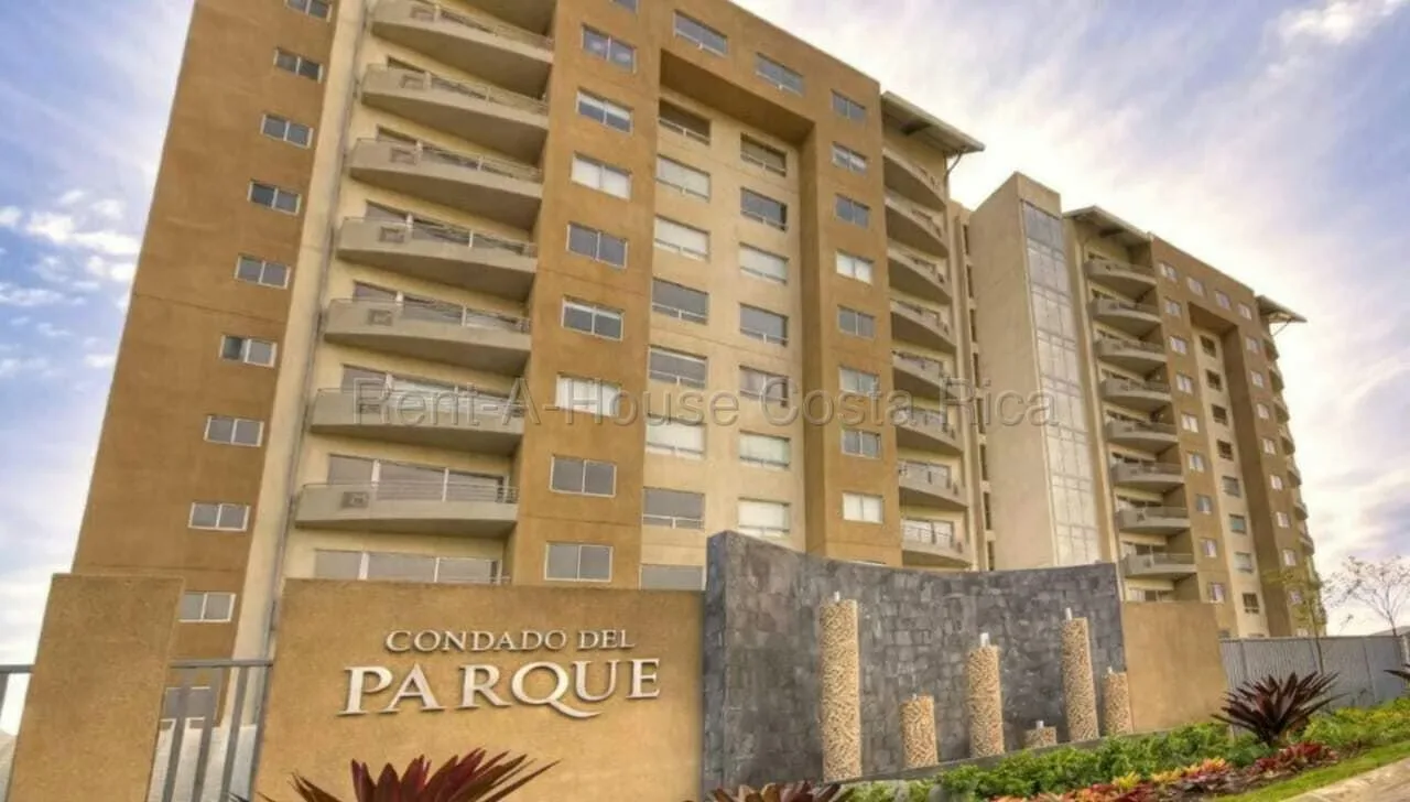 Apartamento en Venta - Condado del Parque, La Sabana Si estás buscando un lugar elegante, seguro y con ubicación privilegiada en el corazón de San José, este apartamento en Condado ...