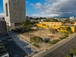 Este lote se ubica en Avenida 2da, diagonal al Museo Nacional. Tiene una excelente exposición comercial/residencial, ideal para un proyecto inmobiliario vertical mixto, con opciones de ... — photo 4
