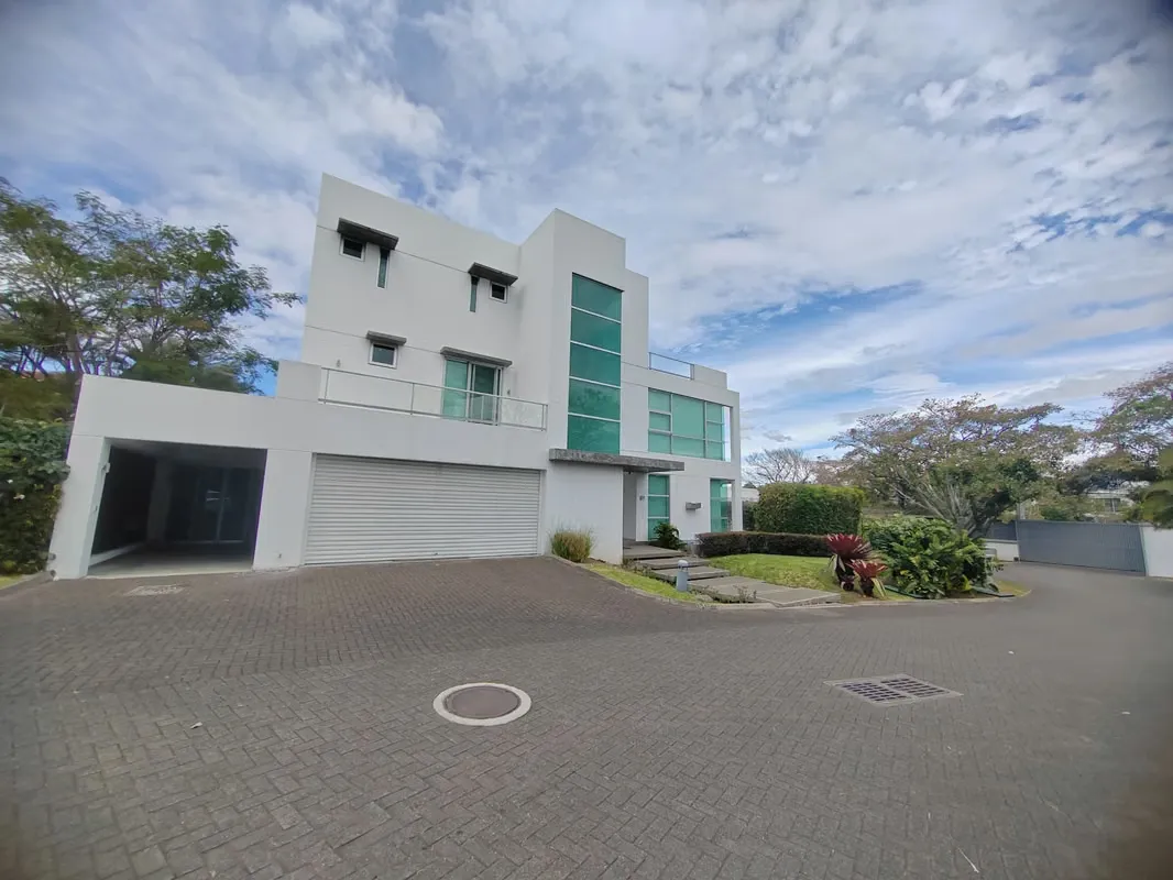 Casa Contemporánea en Daluz | Lujo, Diseño y Exclusividad en Escazú