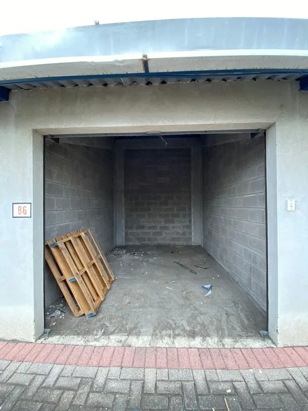 Warehouses with excellent locations offer the following features: — photo 4