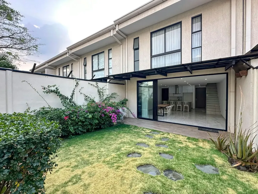 VENTA DE CASA EN LINDORA 43