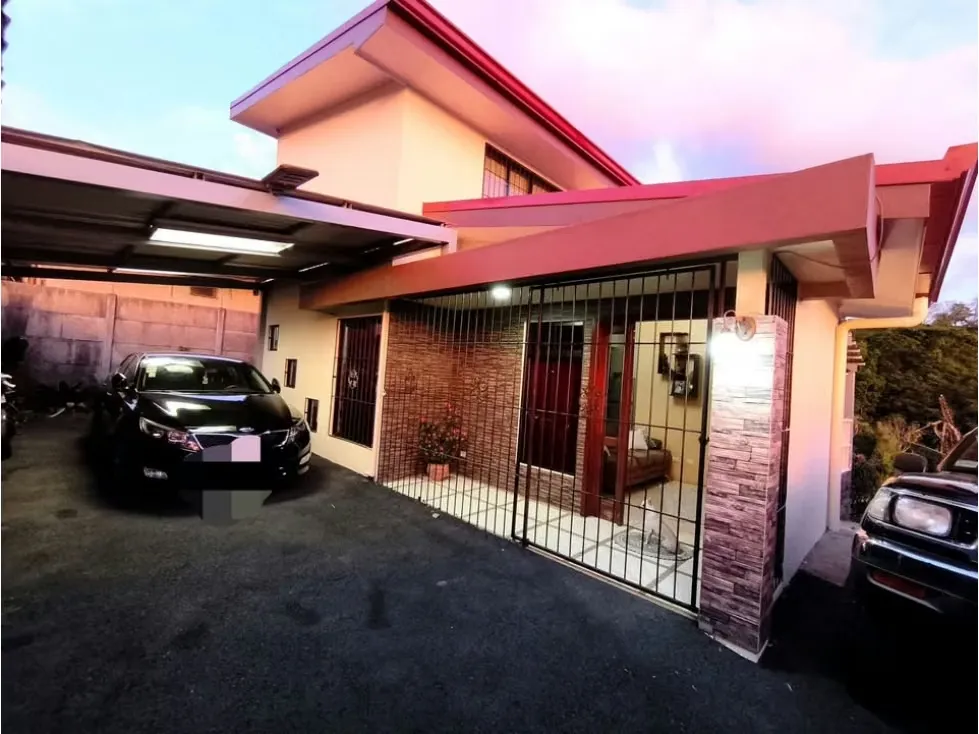 VENTA DE CASA, CARRIZAL DE ALAJUELA, 5 ESQUINAS 4188 (GC)