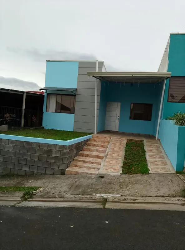 Venta de casa en Residencial Marianela/ Barrio San Jose/ Alajuela