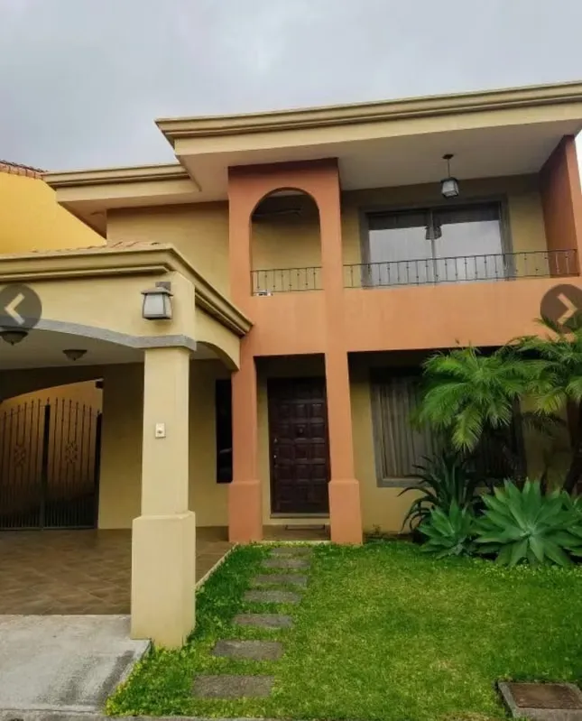 Casa en Alquiler y Venta en prestigioso Condominio, San Francisco, Heredia