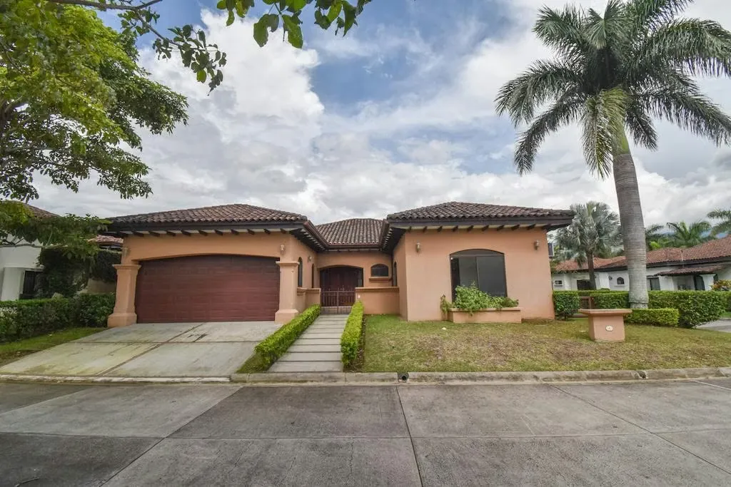 House for sale in Lindora, Santa Ana