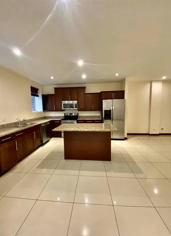 Escazu Condo Apartment for Rent 3 BDR $2500