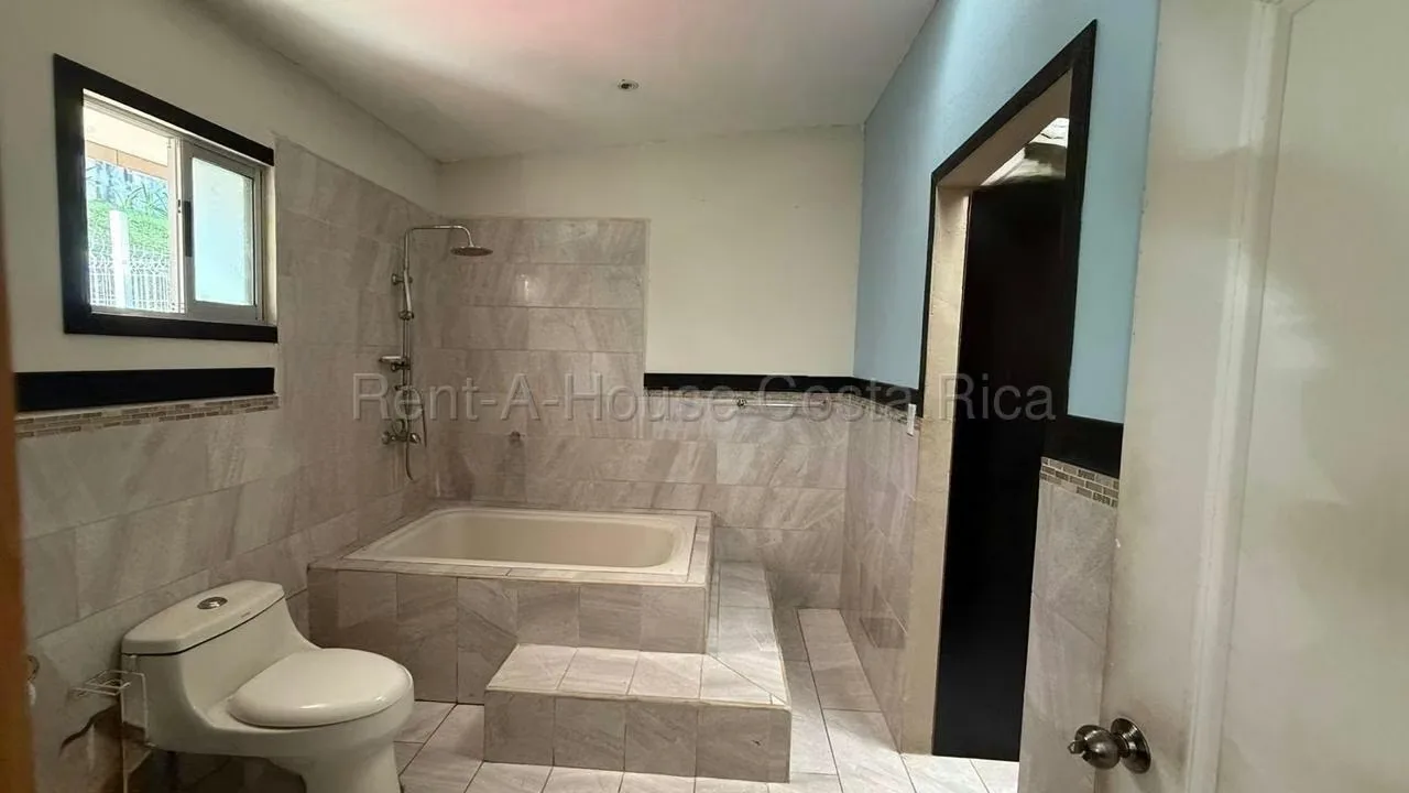 House for Sale in Goicoechea- Guadalupe – Mata de Plátano — photo 2