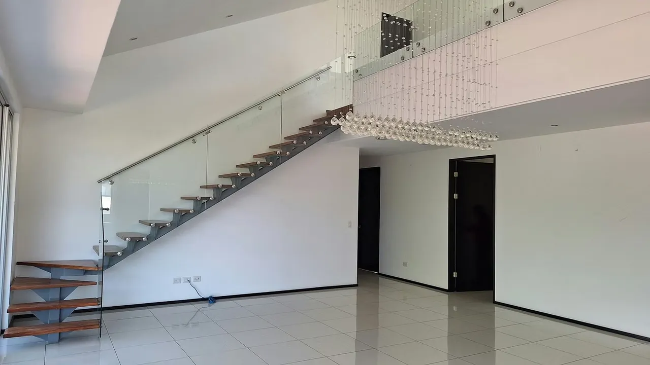 Spacious Penthouse at a Great Price | Bank-Owned Opportunity ID5996