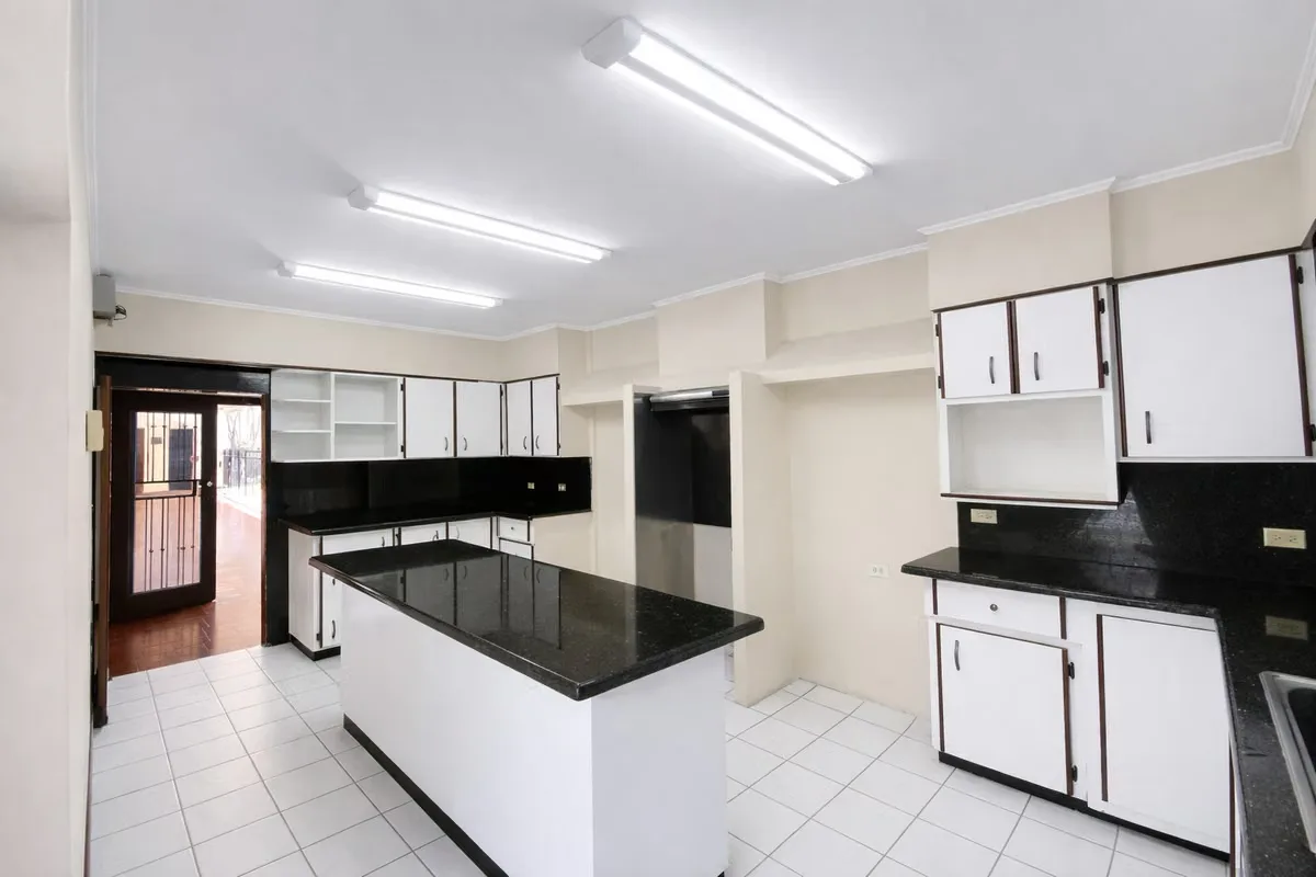 HOUSE FOR SALE WITH INDEPENDENT APARTMENT IN ESCAZÚ, SAN RAFAEL*