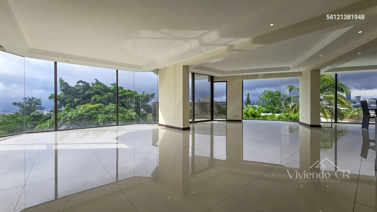 ESCAZU EN BELLO HORIZONTE DE 3 HABITACIONES - CTO SERVICIO - 345m²