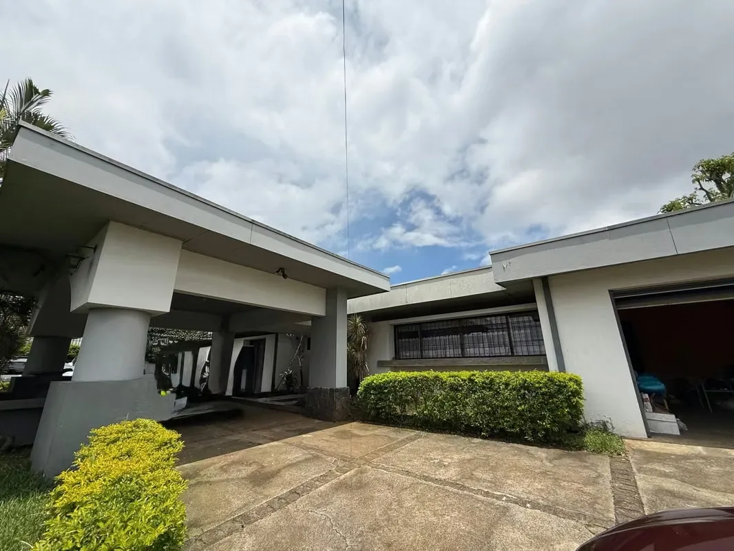 Property for Sale with House in Mercedes Norte, Heredia