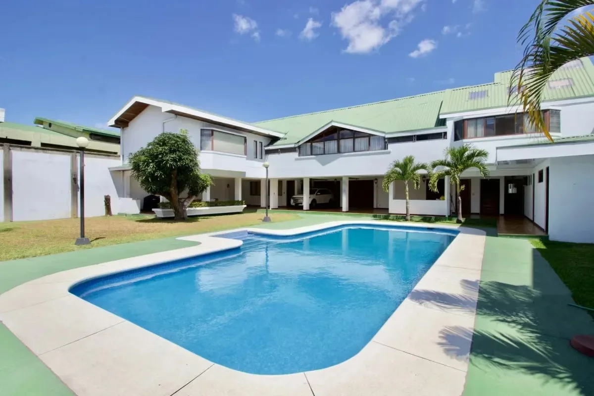 House for Sale in Uruca - Mixed Use with Luxury Finishes