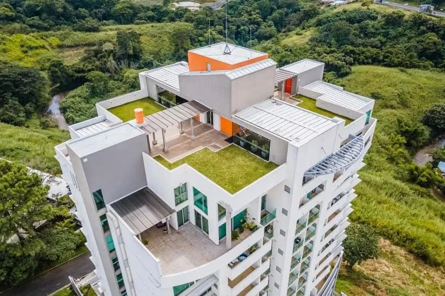 Apartment for sale in La Uruca with amenities — photo 2