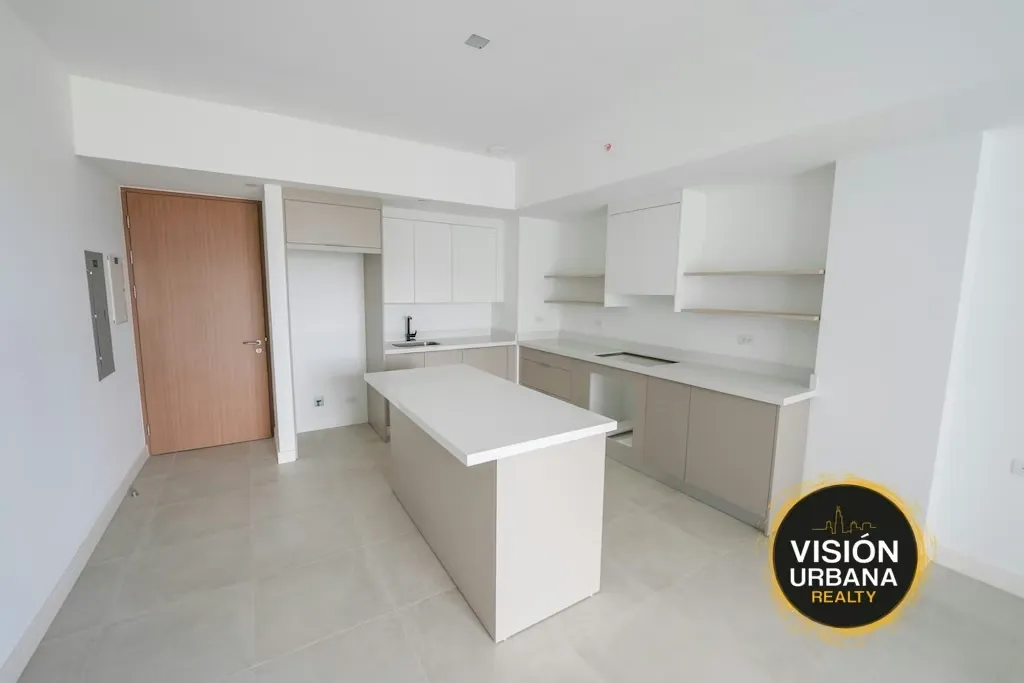 Be the first to live in this modern and functional apartment, perfect for those seeking practicality, contemporary design, and comfort in a single space.