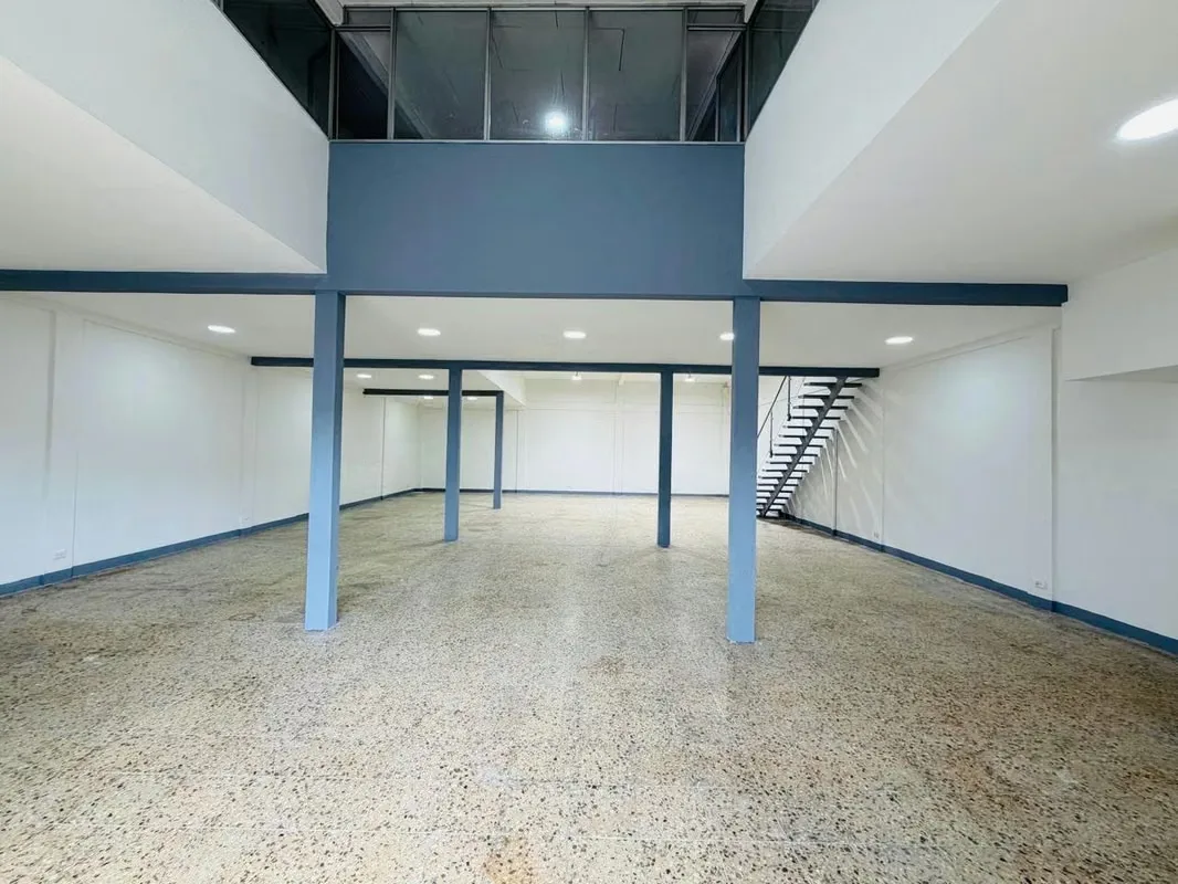 Commercial Warehouse for Sale in Guadalupe, Goicoechea — photo 4