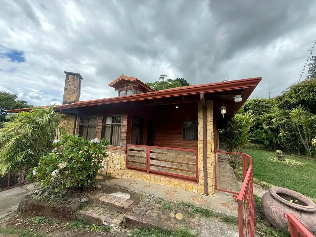 Cozy house-cabin for sale located in Roble de Santa Bárbara, Heredia. — photo 3