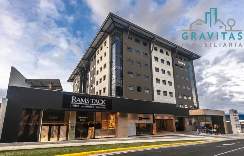 Rental offices in Oficentro Momentum Pinares de Curridabat.