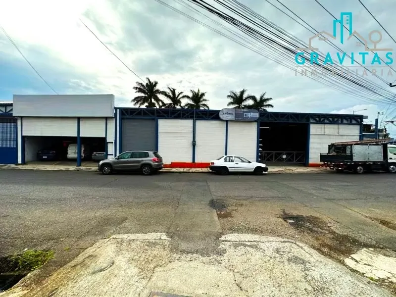 Bodega for sale in Zapote, use of mixed soil ID 1387